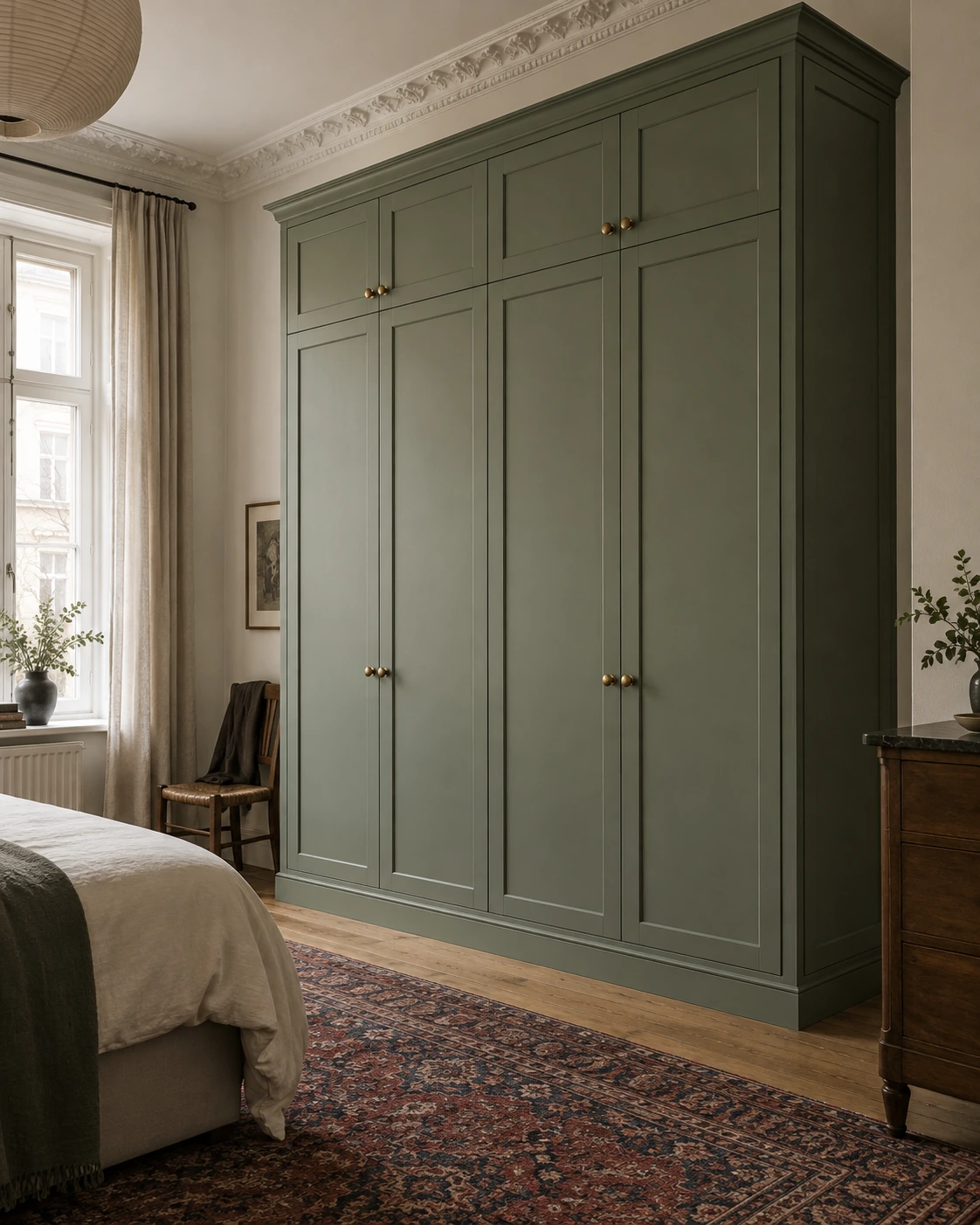 Cabinet in a soft green tone